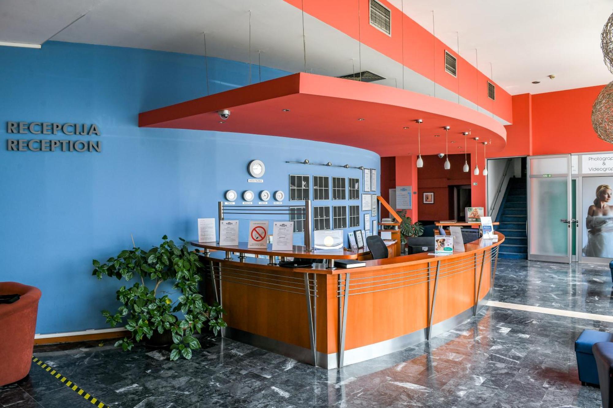 Hotel Fontana Bačka Palanka Екстериор снимка