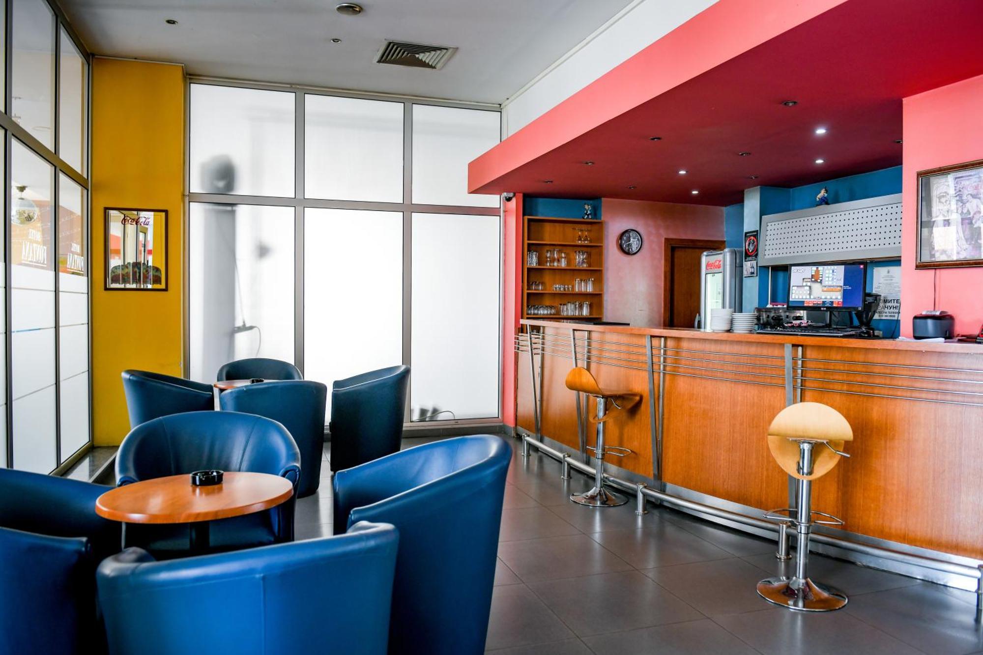 Hotel Fontana Bačka Palanka Екстериор снимка